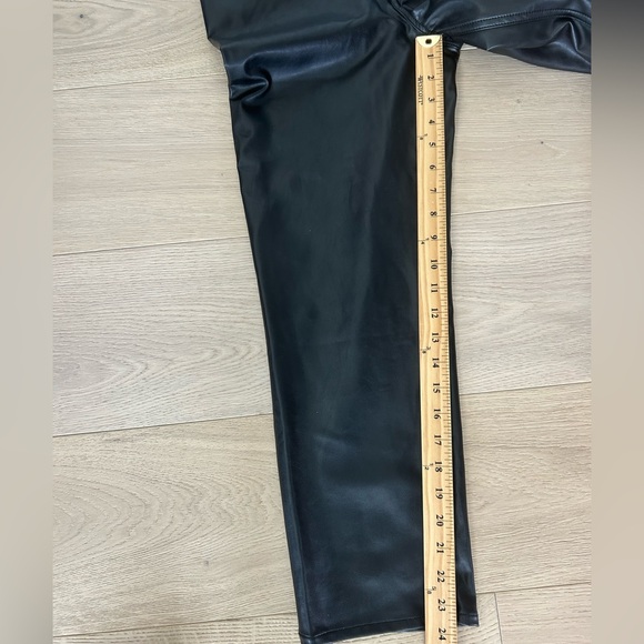Abercrombie & Fitch Vegan Leather Ankle Straight Pants - Picture 8 of 9